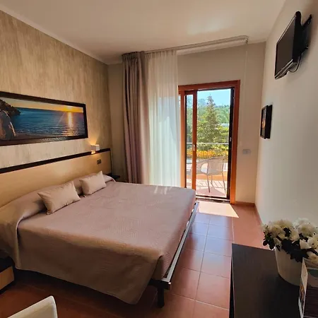 Oda ve Kahvaltı Fenice