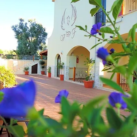 Fenice Bed & Breakfast 4*