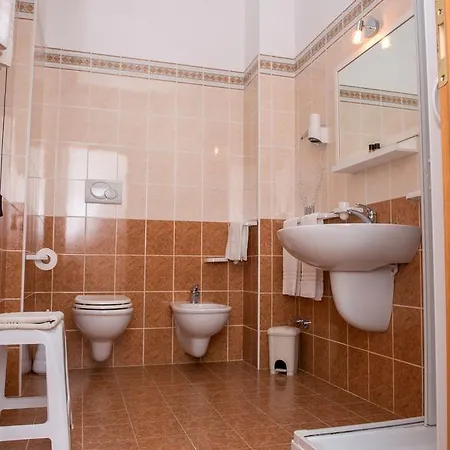 Fenice 4*